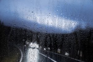 Read more about the article What Is Hydroplaning And Techniques To Avoid It