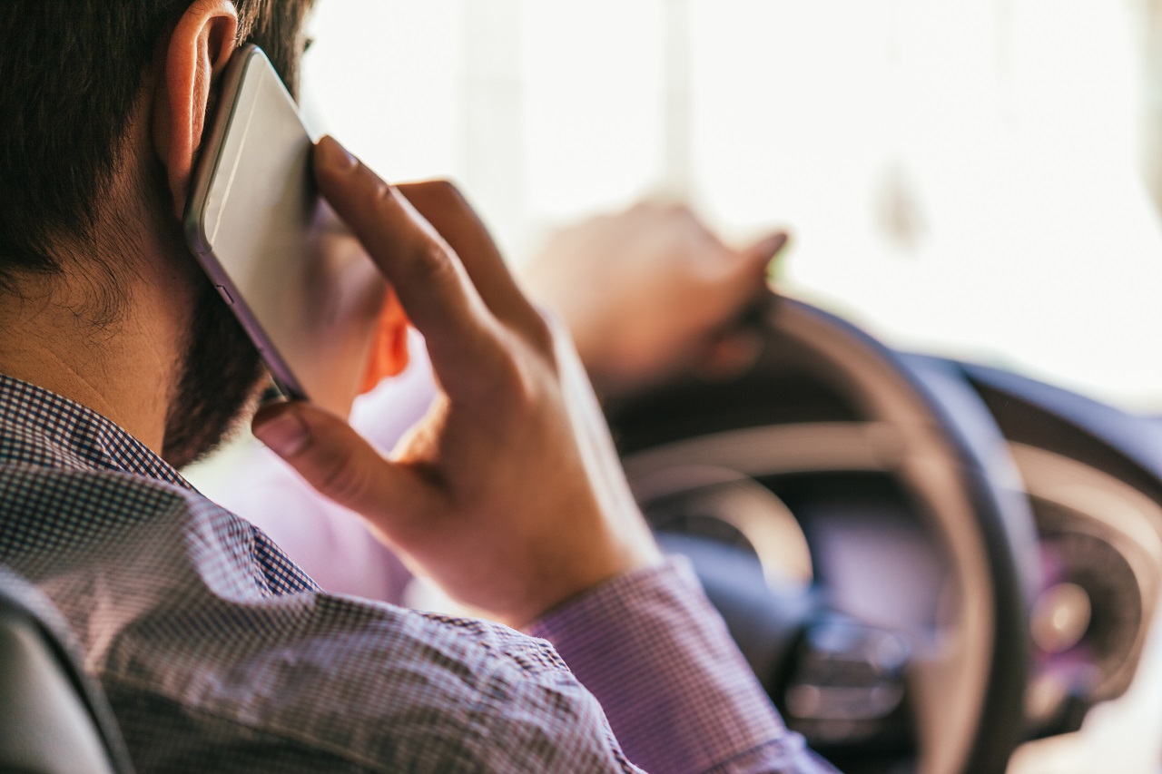 Read more about the article Top 10 Causes of Distracted Driving—And What They All Have in Common