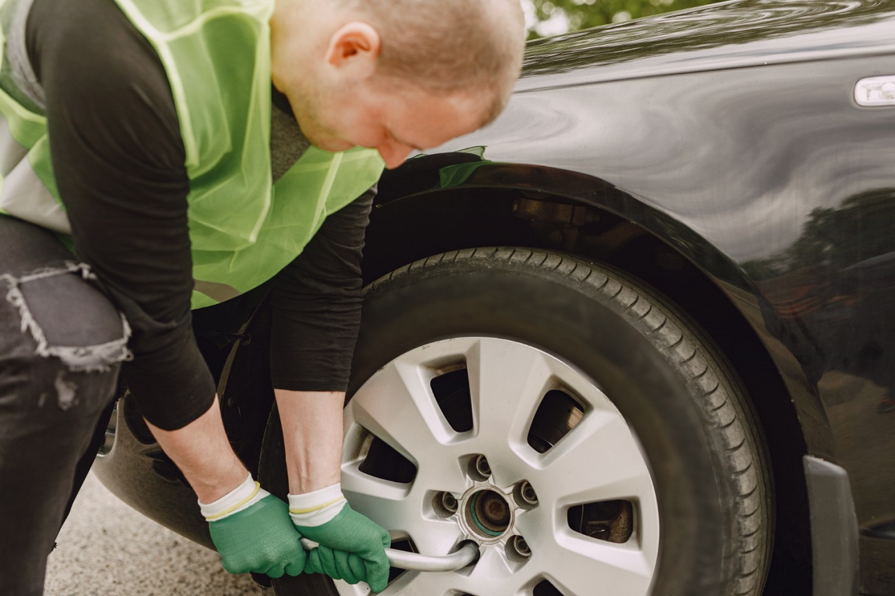 Read more about the article Preparing For A Flat Tire