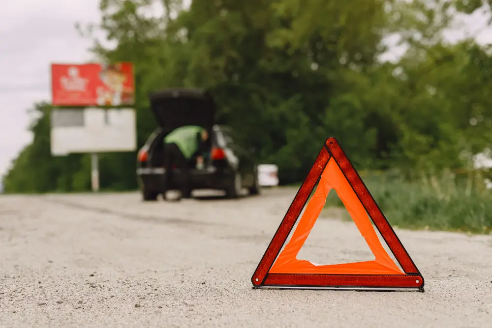 You are currently viewing Safe Emergency Stopping Locations in Cary: Where to Pull Over When Trouble Strikes