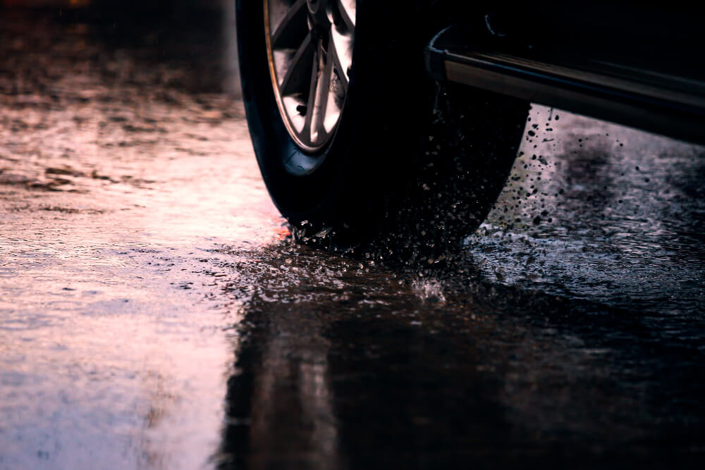 You are currently viewing How Weather in Cary Affects Your Tires: Rainy Season Survival Guide